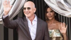 Jeff Bezos Resmi Menikah, Hadiahi Lauren Sanchez Kalung Rp82 Miliar